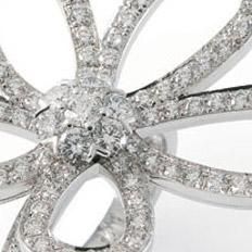 Van Cleef & Arpels Flowerlace花型戒指