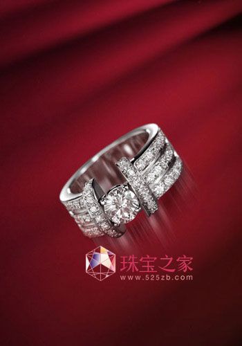 OMEGA全新珠寶 領浪漫風潮