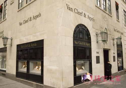 Van Cleef & ArpelsŌ~sŞ
