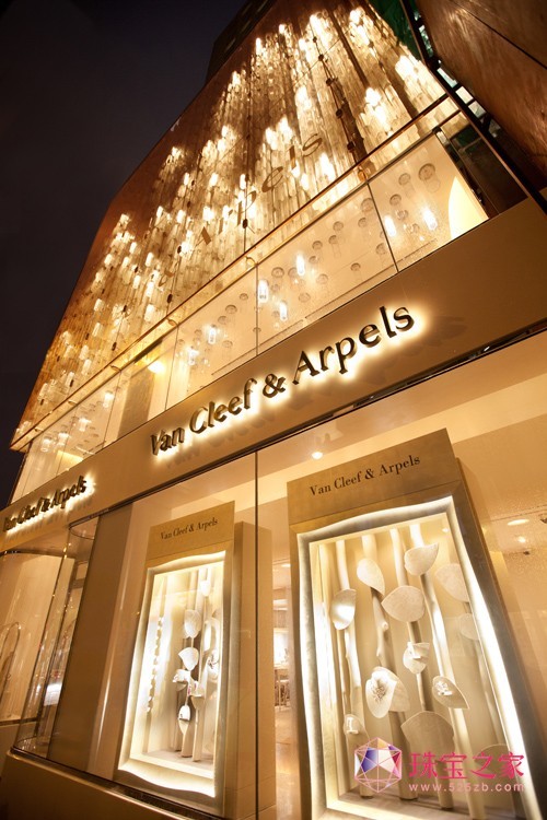 Van Cleef & ArpelsŌ۵Ş_(ki)Ļ