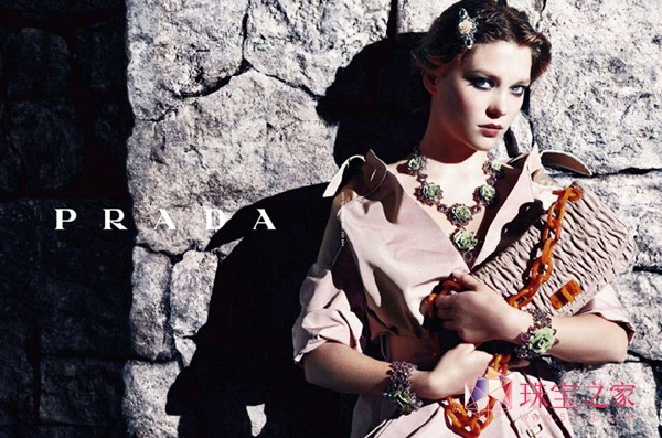 PRADA(_)2012紺錚Ƭ