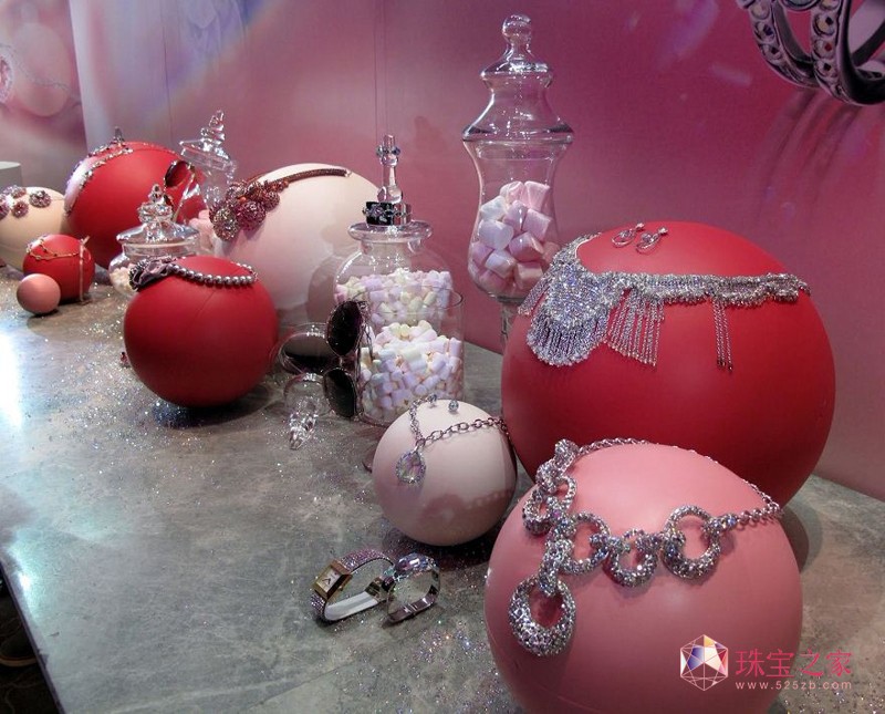 ʩAӰ2012ϵ 