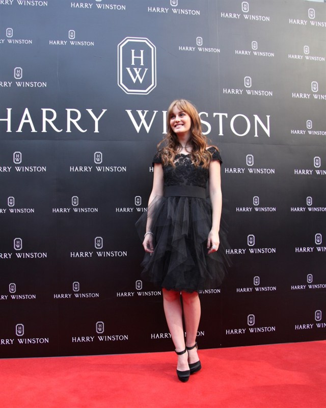 С@ʯ֮u֮Q피錚Ʒƺ˹D(Harry Winston)ϺŞʢ_Ļ¡£Ʒ؄eڮ(dng)ʢڟTpŮ(Gossip Girl)гɫݵLeighton MeestercEd WestwickŞ_Ļ良ܽ܂_ĻО鵽e