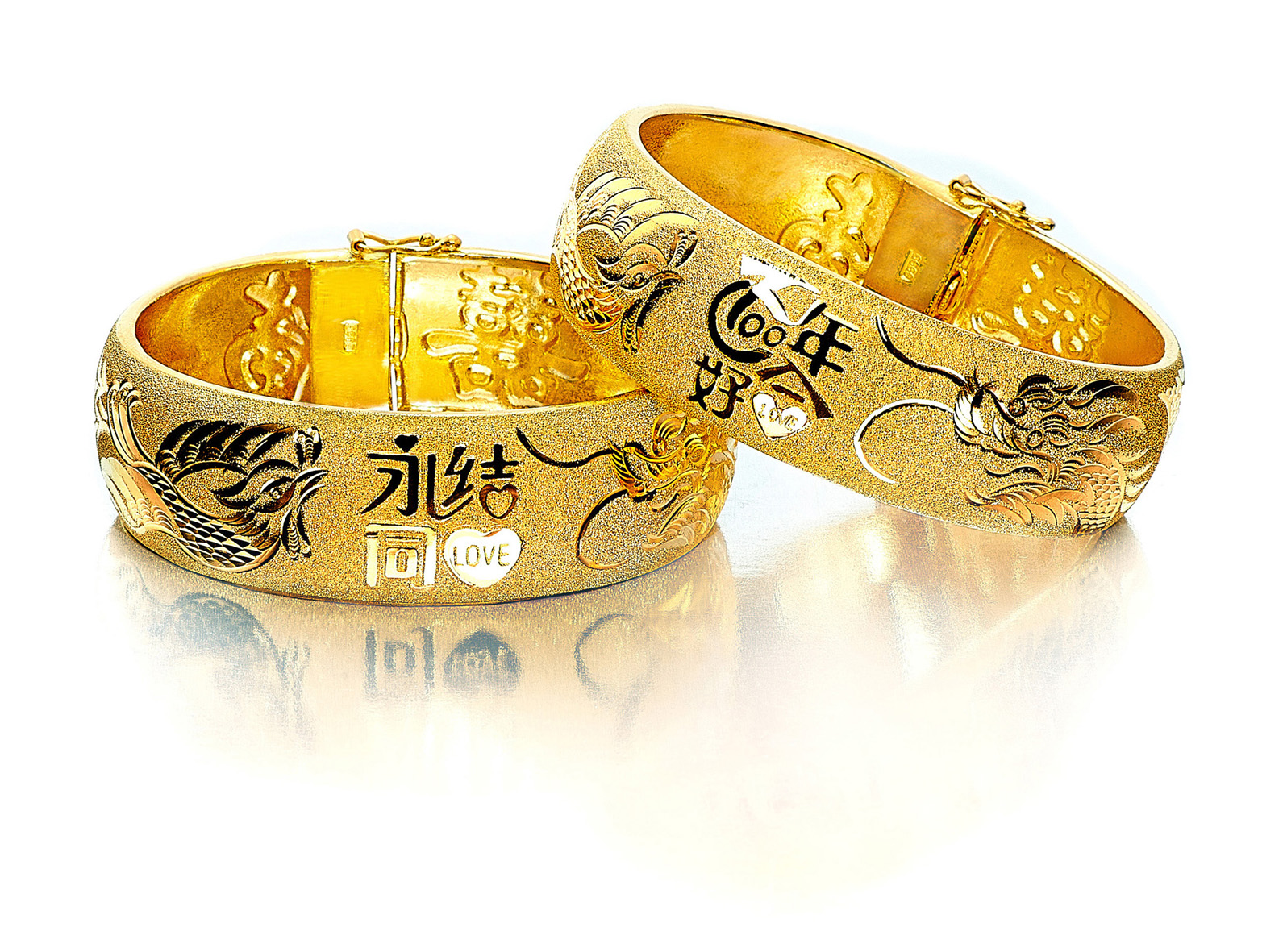 六福珠寶2013「囍愛(ài)」結(jié)婚金飾系列 祝福傳囍