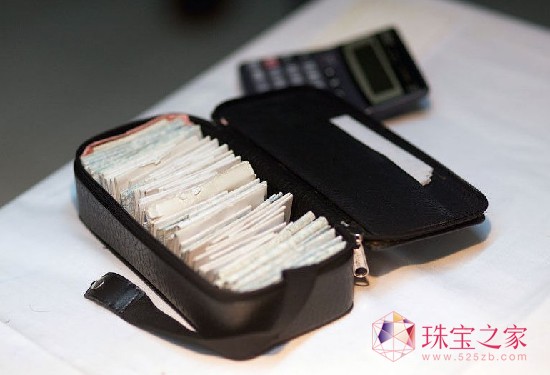 走進寶石王國 揭秘斯里蘭卡寶石開采