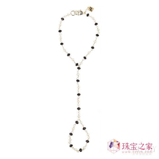 后宮暗戰 世界杯太太團珠寶大曬