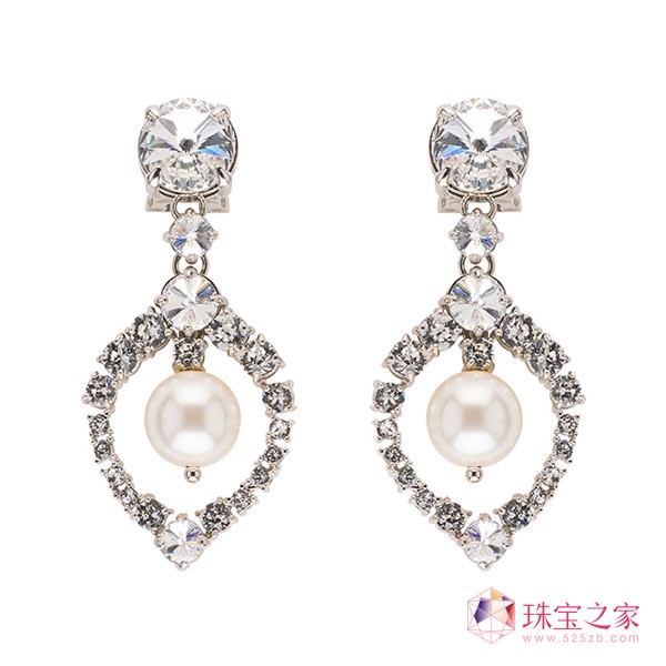 Miu Miu 全新女王珠寶系列