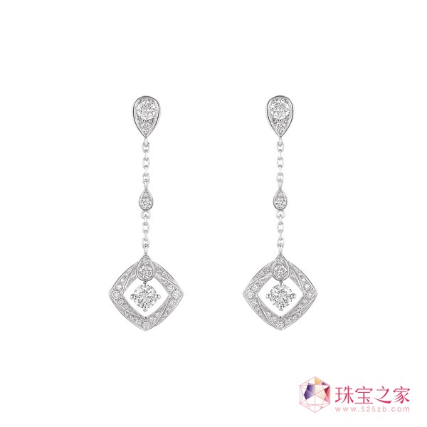 CHAUMET y߈AA룬̤