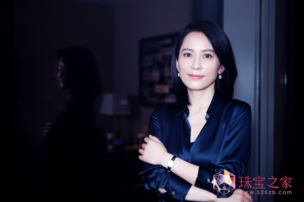 低調雅致的CHAUMET讓俞飛鴻愈發溫柔，而有力量