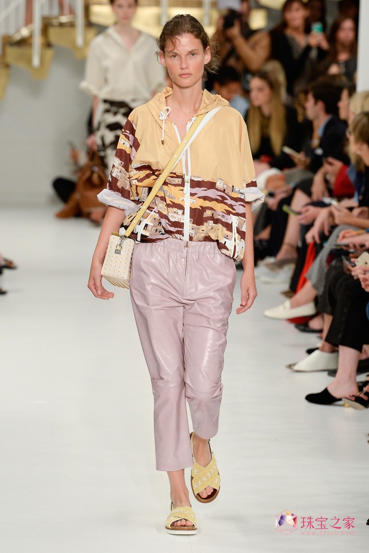мҵľTod's 2018ĕrb