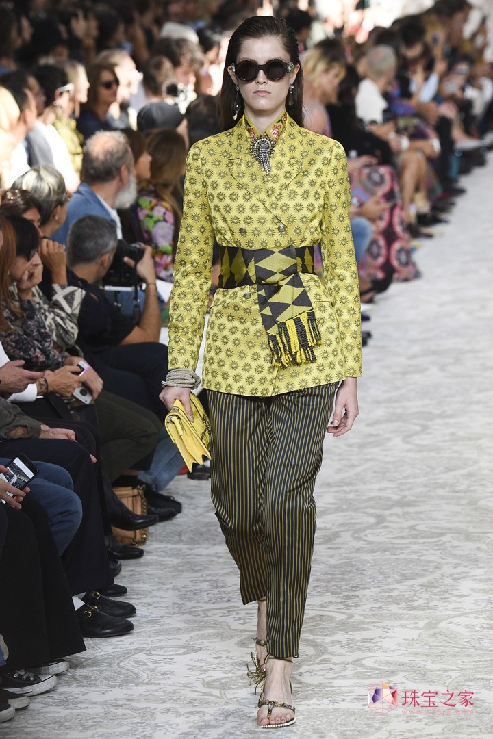 L L Etro  rb F 