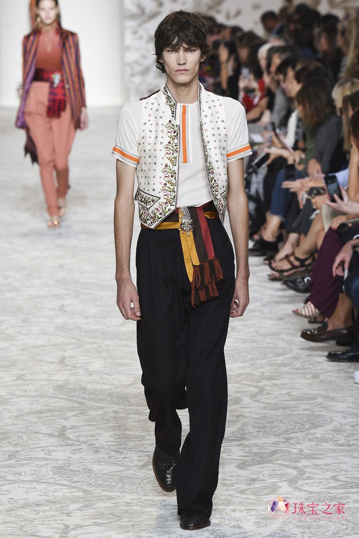 L L Etro  rb F 