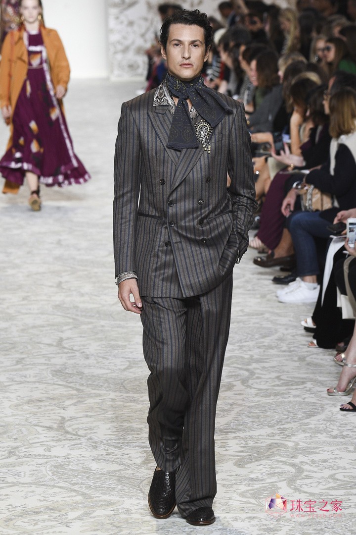 L L Etro  rb F 