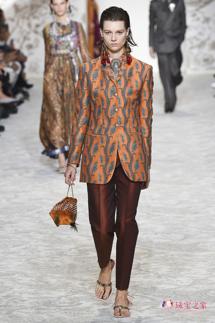 L L Etro  rb F 