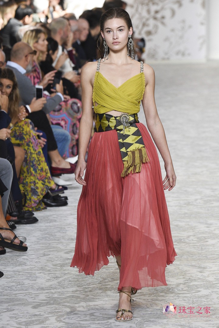 L L Etro  rb F 