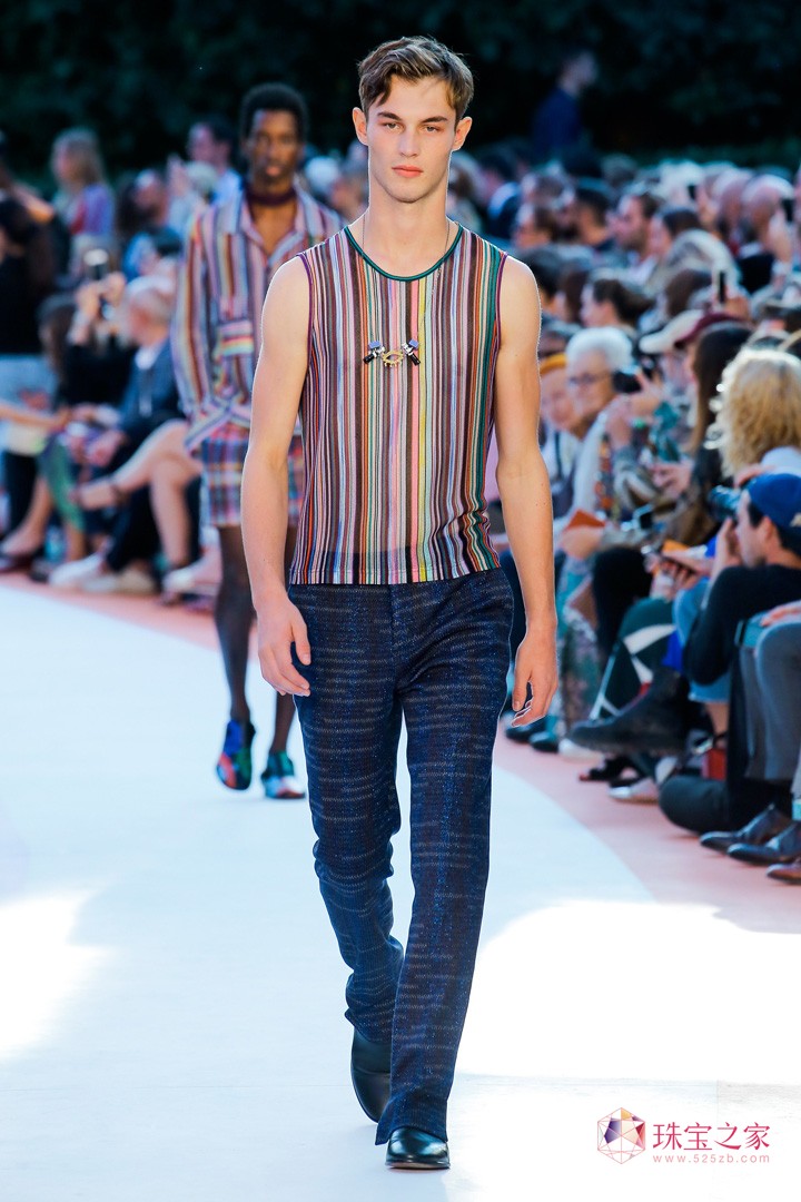 mrb Missoni  Ը ů 