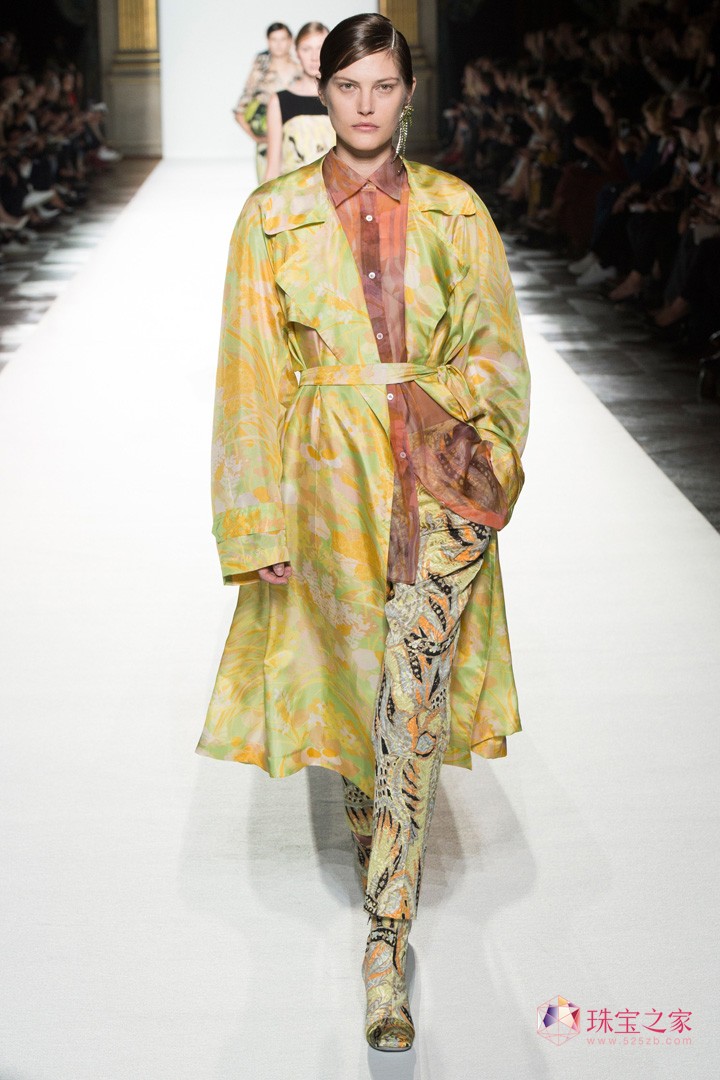r(sh)ֲʧˇg(sh)ϢDries Van Noten 2018ϵЕr(sh)b