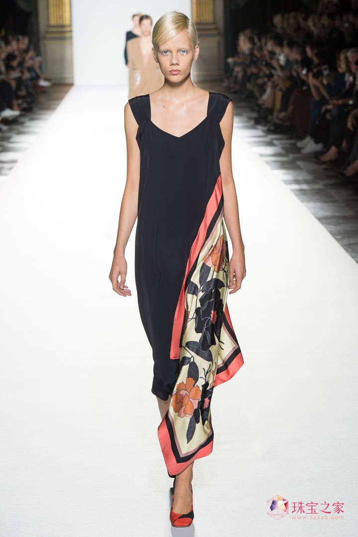 r(sh)ֲʧˇg(sh)ϢDries Van Noten 2018ϵЕr(sh)b
