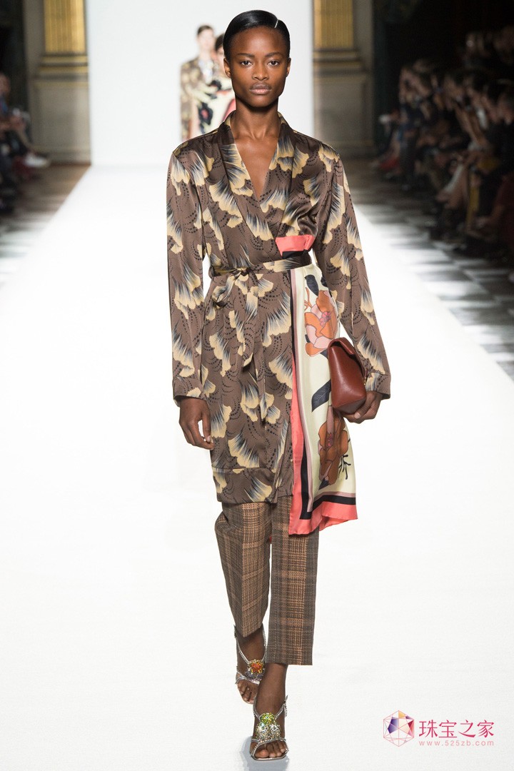 r(sh)ֲʧˇg(sh)ϢDries Van Noten 2018ϵЕr(sh)b