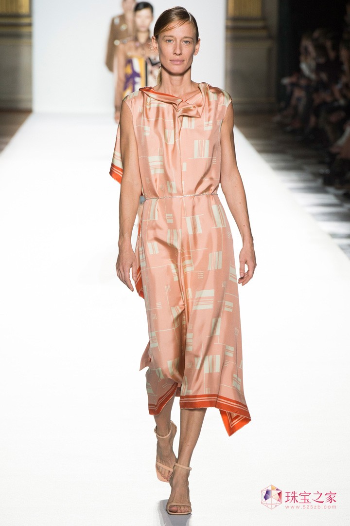 r(sh)ֲʧˇg(sh)ϢDries Van Noten 2018ϵЕr(sh)b
