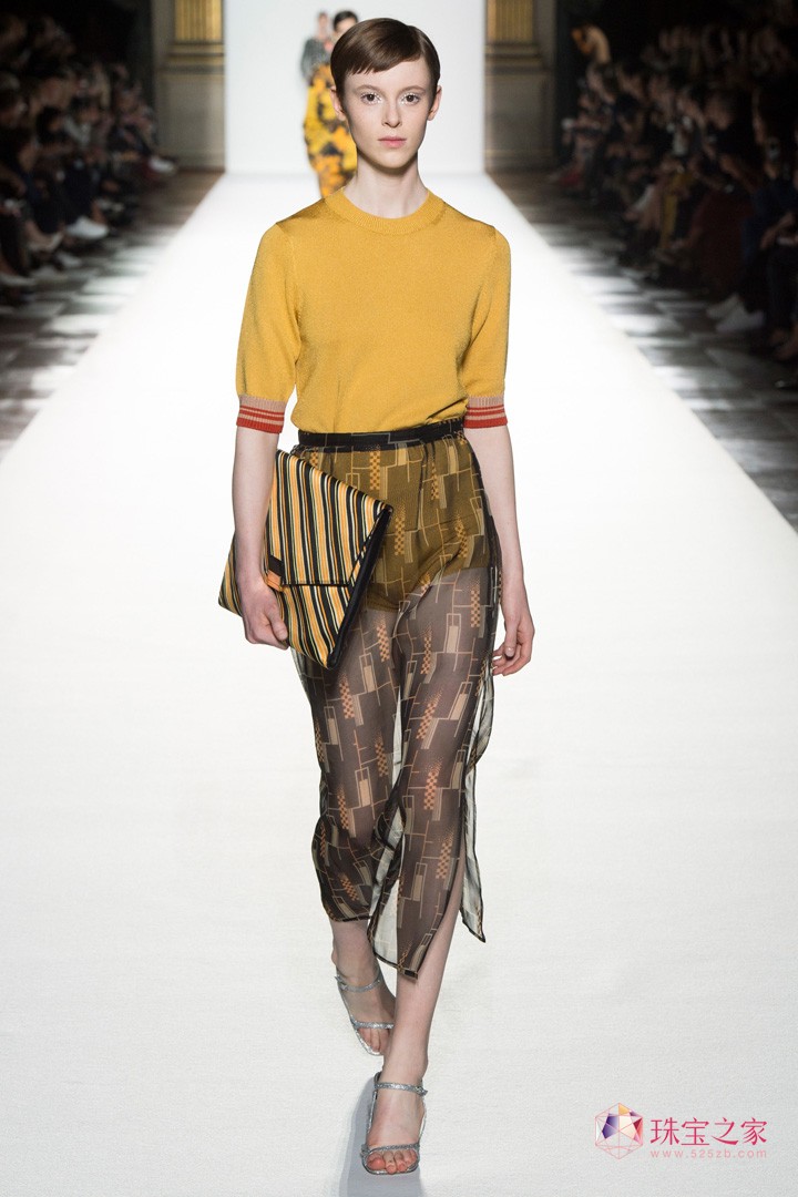 r(sh)ֲʧˇg(sh)ϢDries Van Noten 2018ϵЕr(sh)b