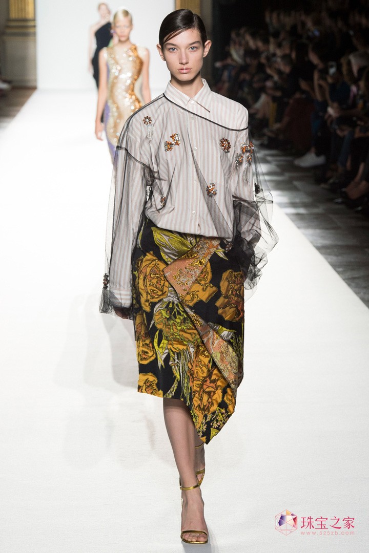 r(sh)ֲʧˇg(sh)ϢDries Van Noten 2018ϵЕr(sh)b