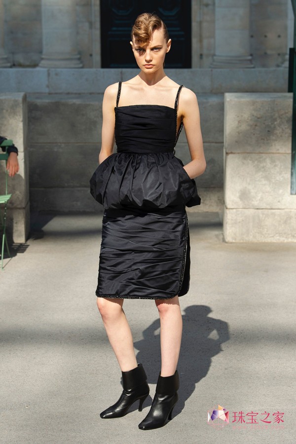 Chanel  2018ﶬ ߶rb