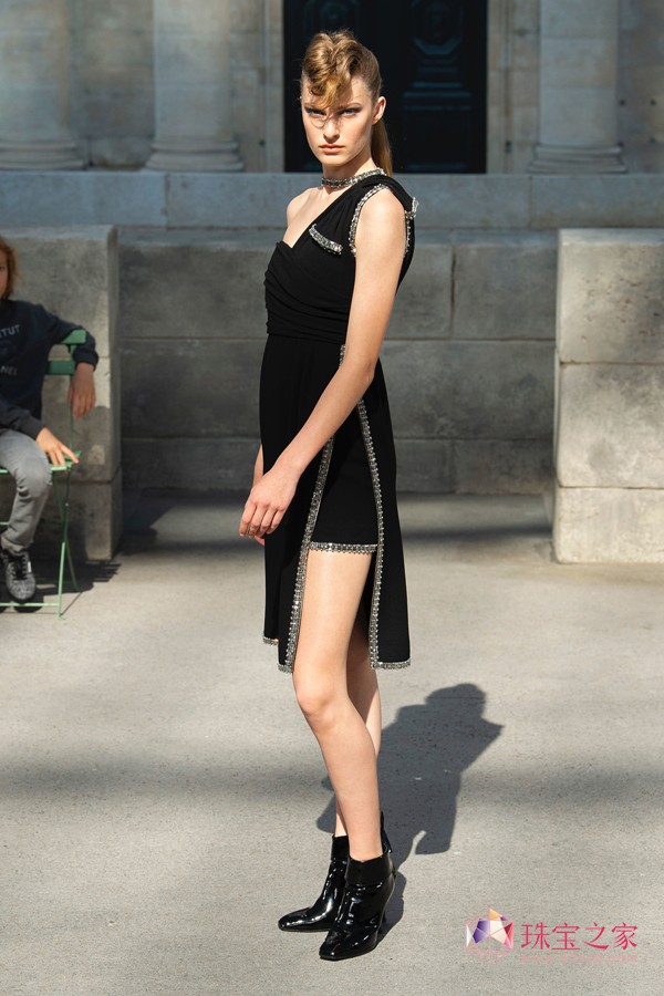 Chanel  2018ﶬ ߶rb
