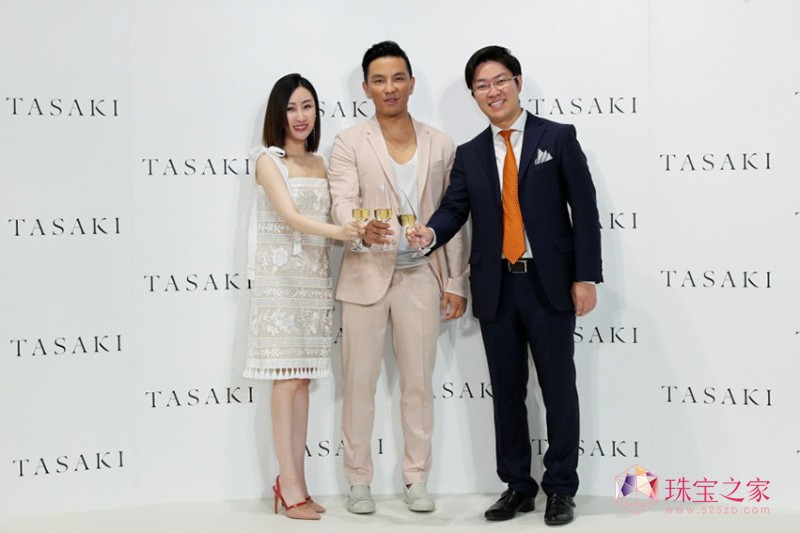 FxĆcɾ TASAKI ⿂O Prabal GurungyTASAKI Atelier ϵ錚ྩ