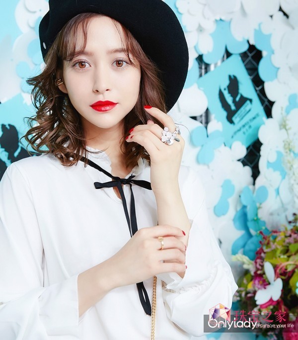 @仨׌16(g)ǞCallTiffany@ķŴˣ